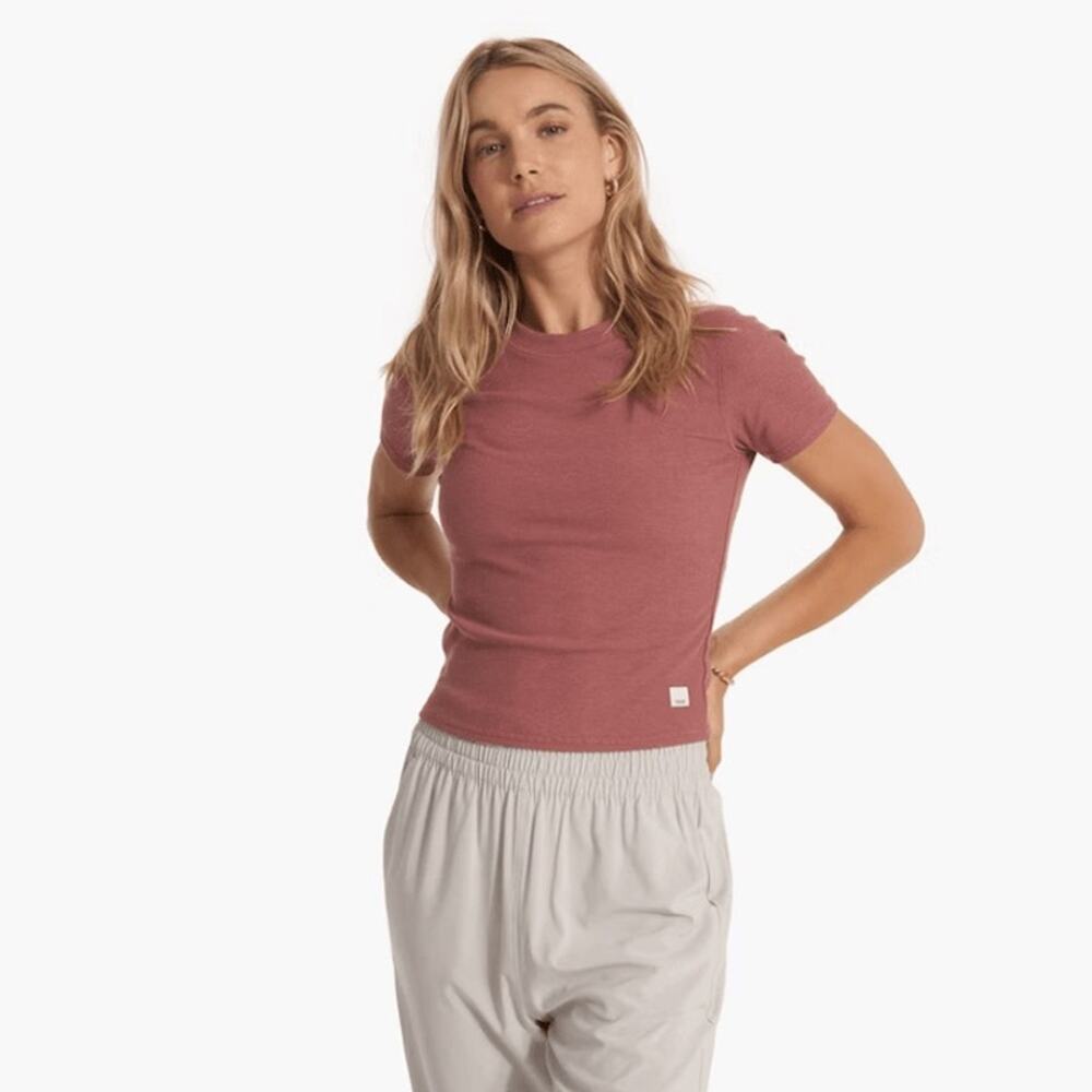 Vuori Women's Pose Fitted Tee, 58$